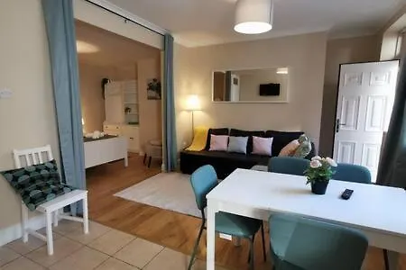 Private Patio Reliable Fast Wifi *